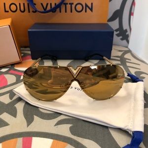 Louis Vuitton Drive Sunglasses